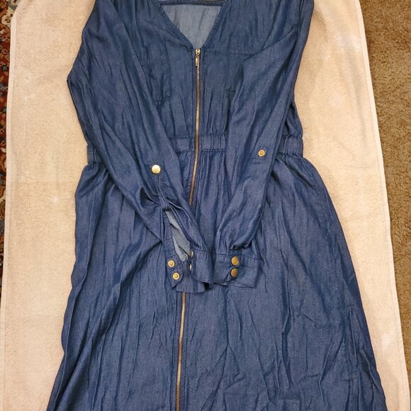 Jean Dress - Picture 16 of 16